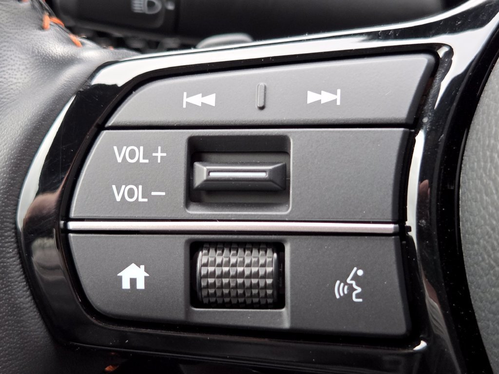 Used 2025 Honda CR-V Sport Touring image 18