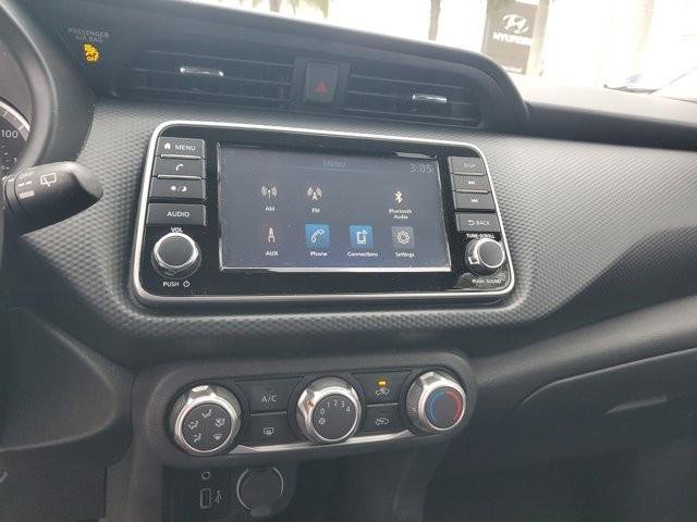 Used 2023 Nissan Kicks S image 24