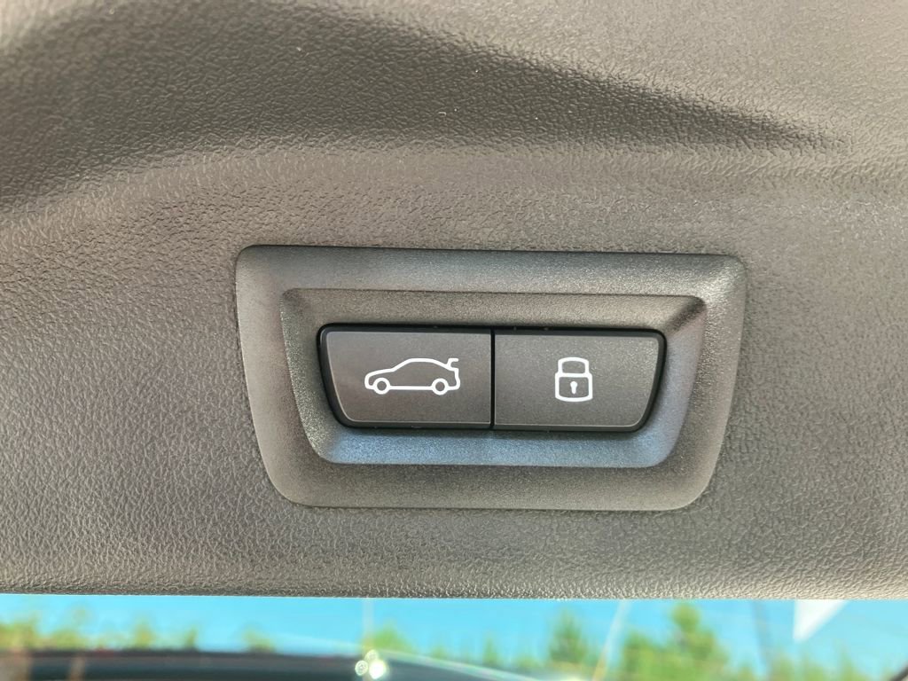 Used 2026 BMW X7 xDrive40i image 36