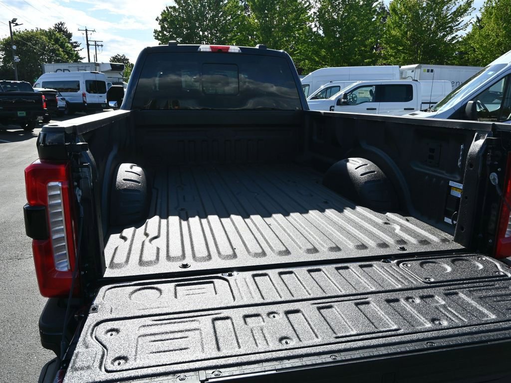 New 2025 Ford F350 Lariat w/ Lariat Ultimate Package image 19