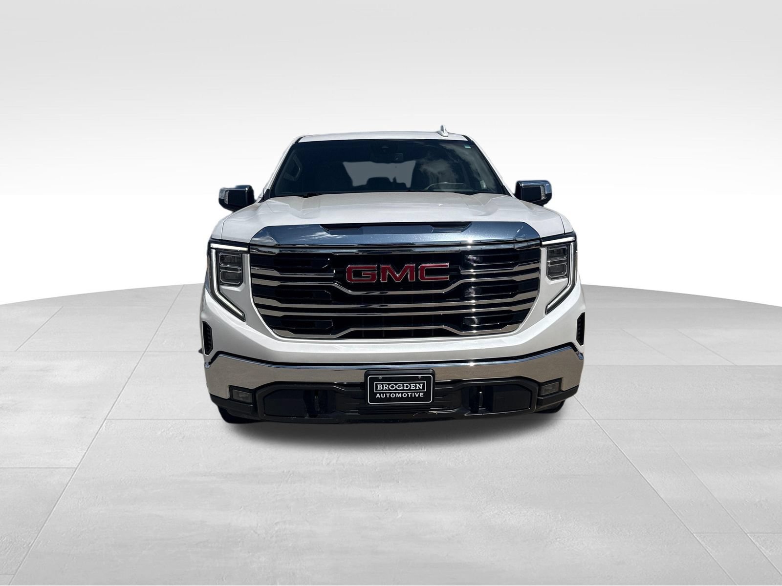 Used 2023 GMC Sierra 1500 SLT w/ SLT Premium Package AWD/4WD image 30