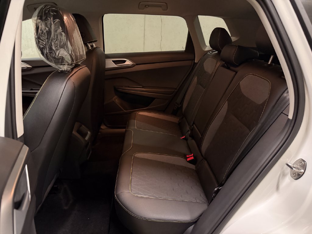 New 2027 Volkswagen Taos Sport AWD/4WD image 22
