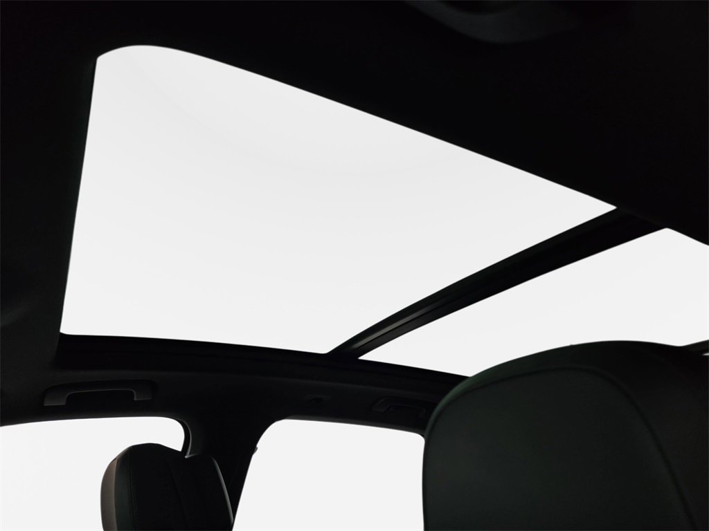 Used 2024 Porsche Cayenne image 32