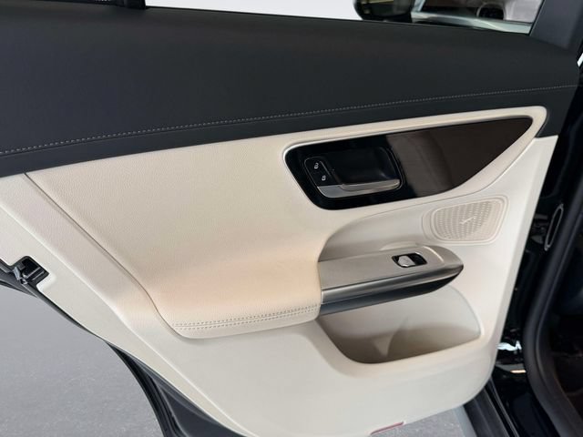 Certified 2024 Mercedes-Benz GLC 300 4MATIC image 11