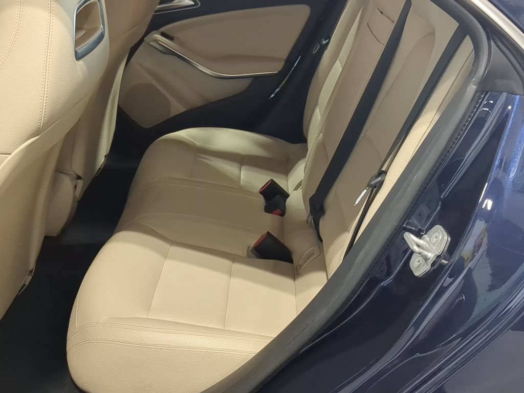 Used 2018 Mercedes-Benz CLA 250 4MATIC image 22