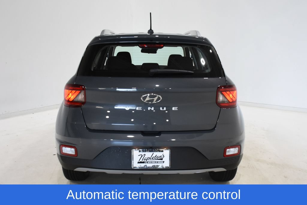 New 2026 Hyundai Venue SEL FWD image 5