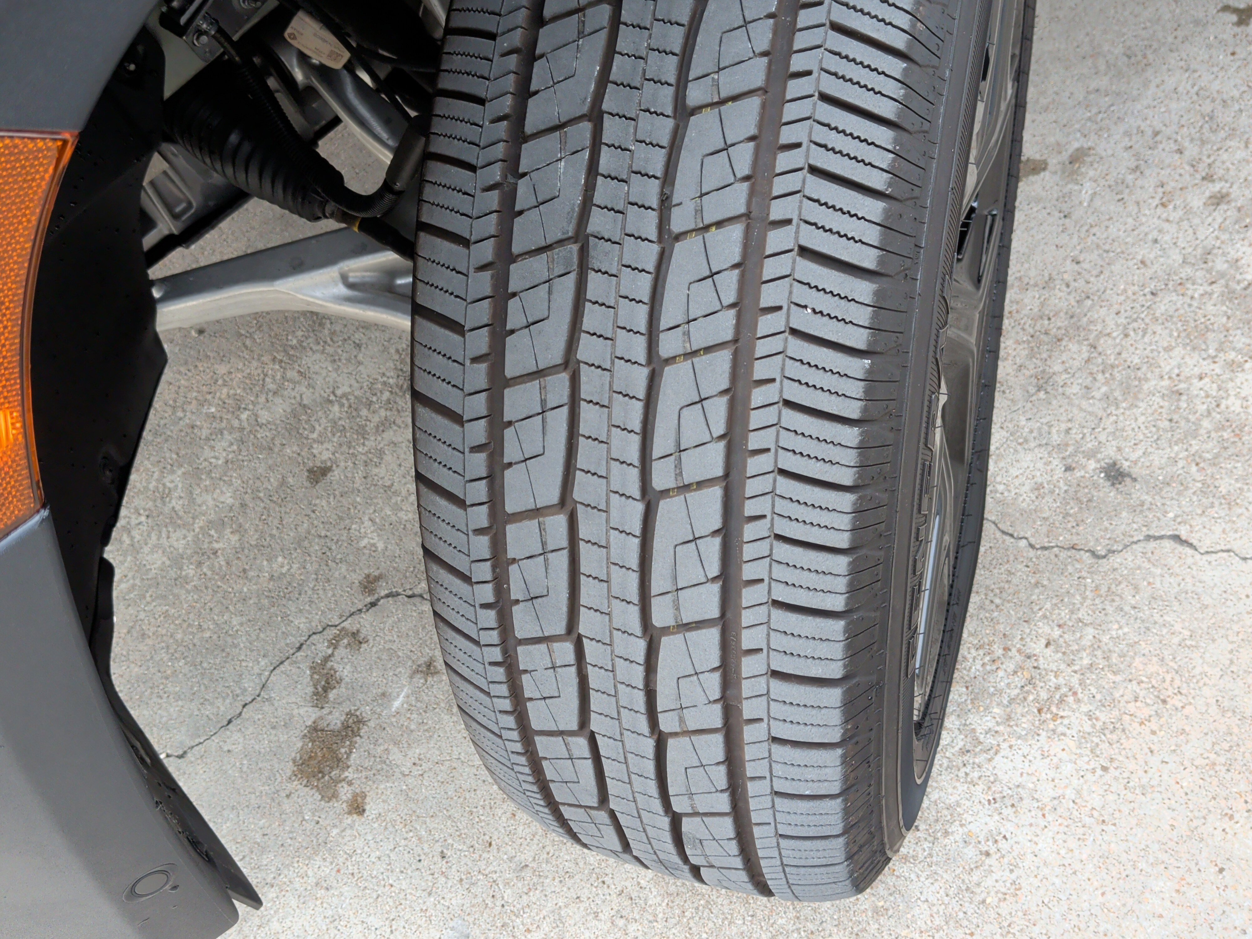 Used 2023 Rivian R1T Adventure image 13