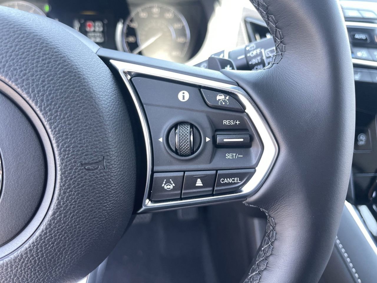 New 2026 Acura RDX SH-AWD image 33