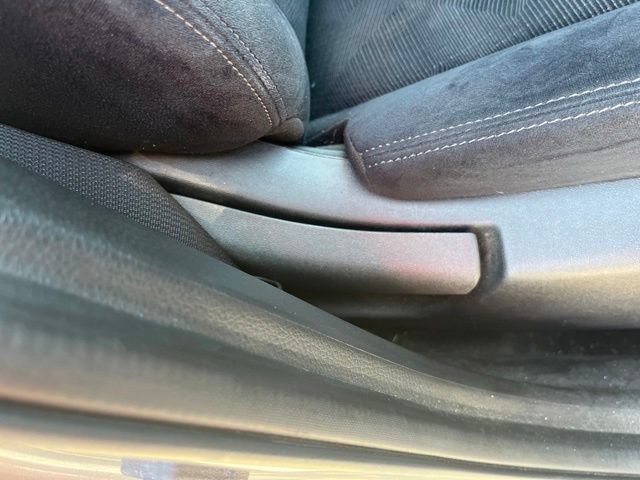 Used 2016 Nissan Rogue S FWD image 39