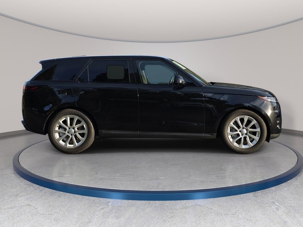 Certified 2025 Land Rover Range Rover Sport SE AWD/4WD image 5