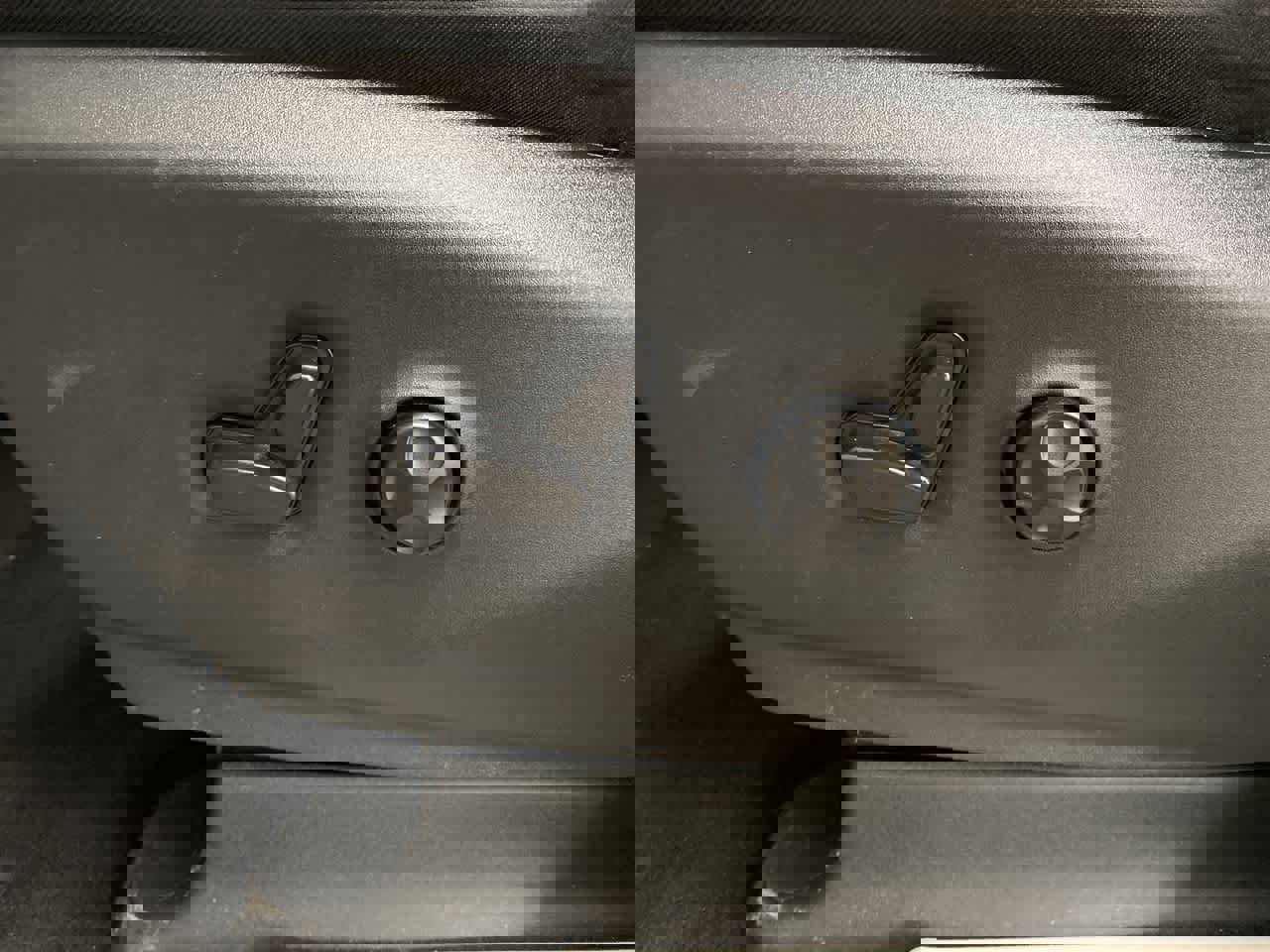 Used 2024 Chrysler Pacifica Touring-L image 14