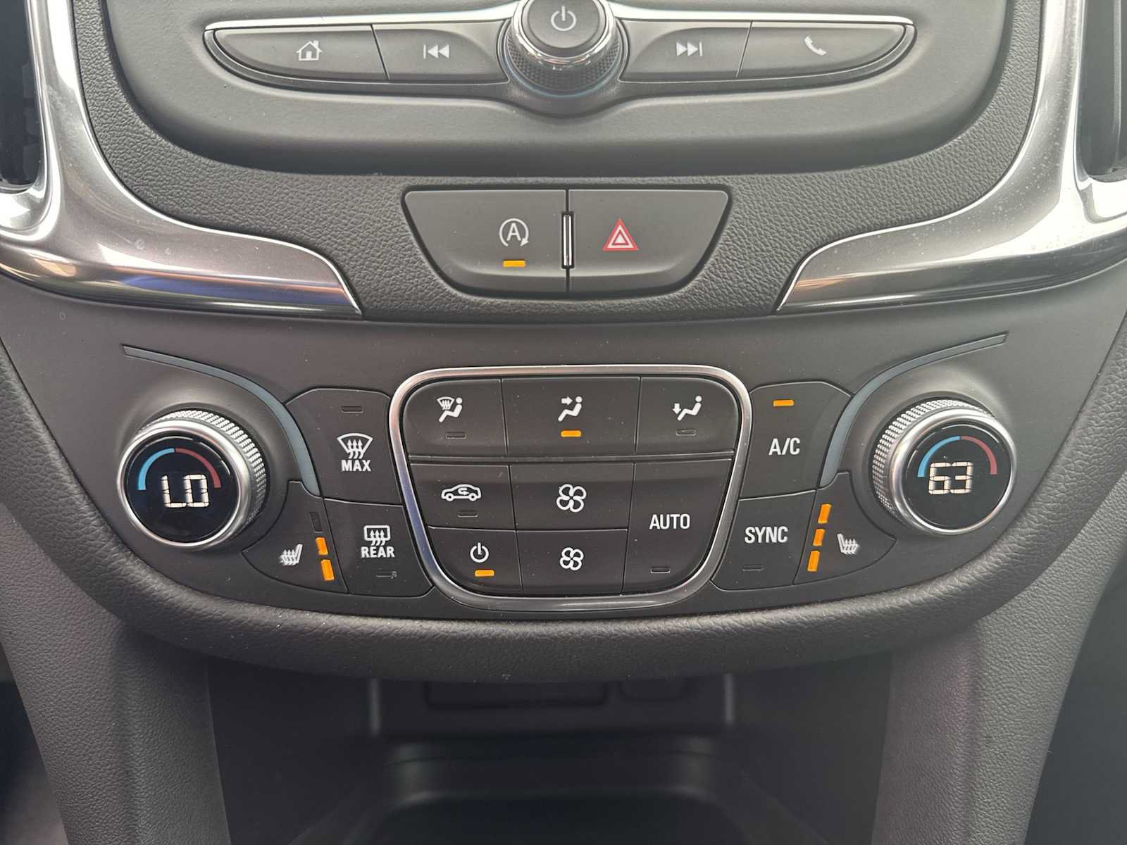 Certified 2024 Chevrolet Equinox LT AWD/4WD image 18