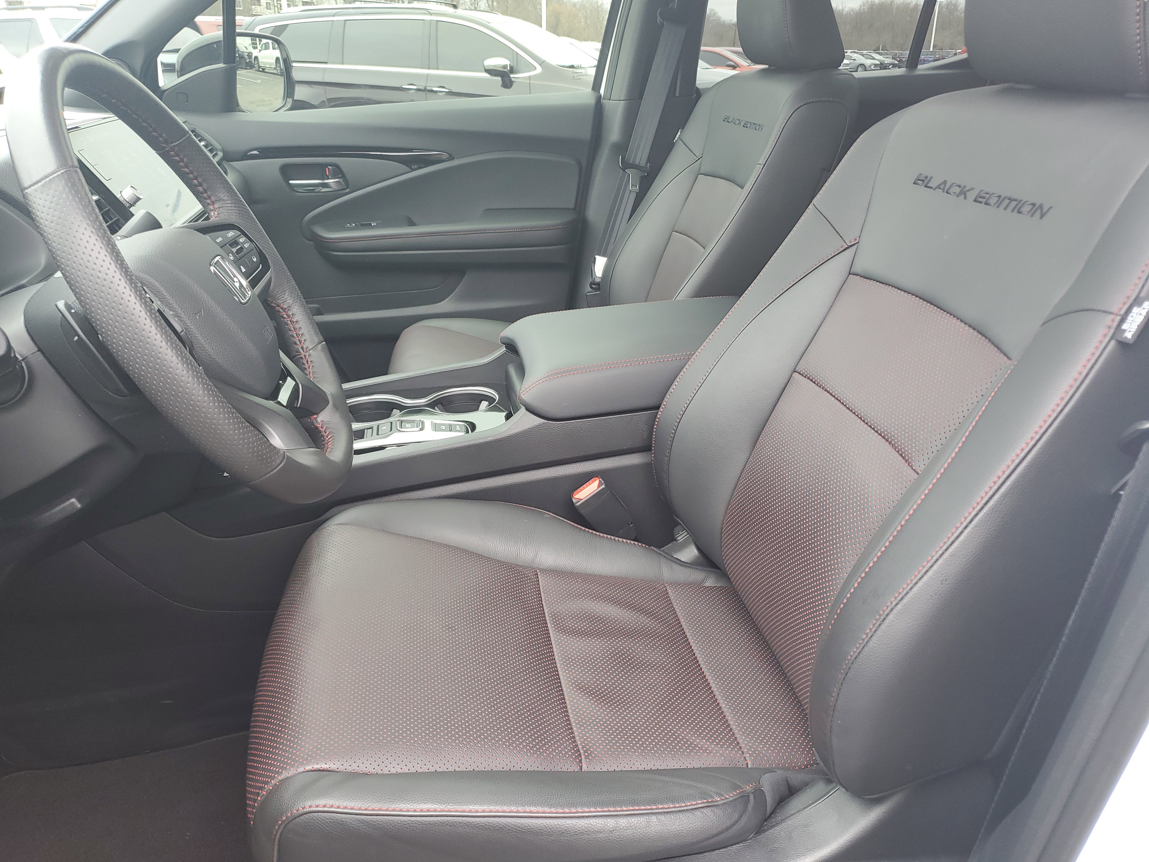 Used 2025 Honda Ridgeline Black Edition image 32