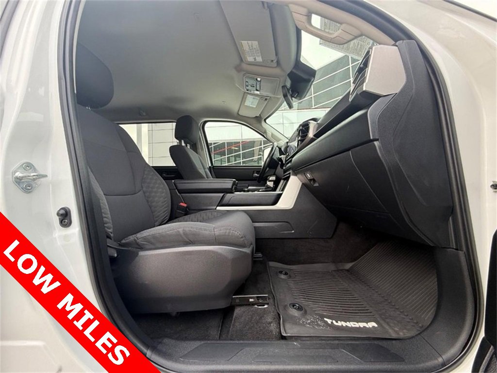 Used 2022 Toyota Tundra SR5 w/ SR5 Convenience Package image 8