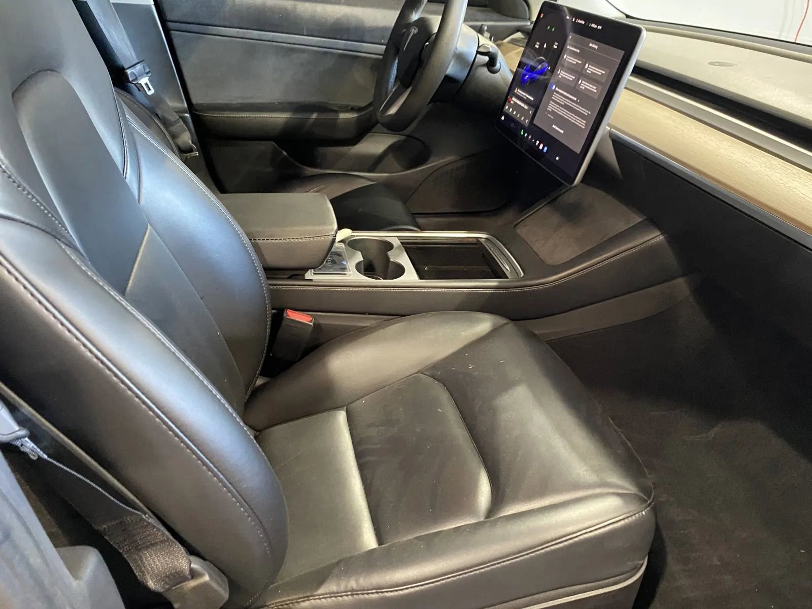 Used 2021 Tesla Model 3 Standard Range Plus RWD image 6