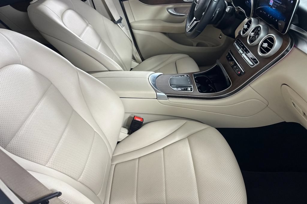 Certified 2022 Mercedes-Benz GLC 300 4MATIC image 20