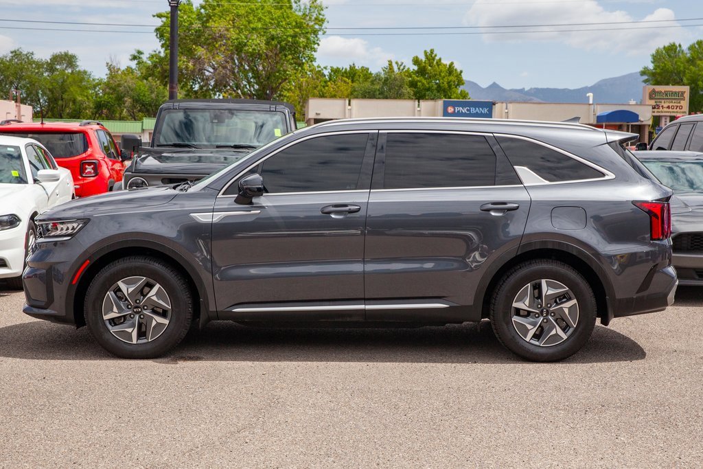 Used 2021 Kia Sorento S image 8
