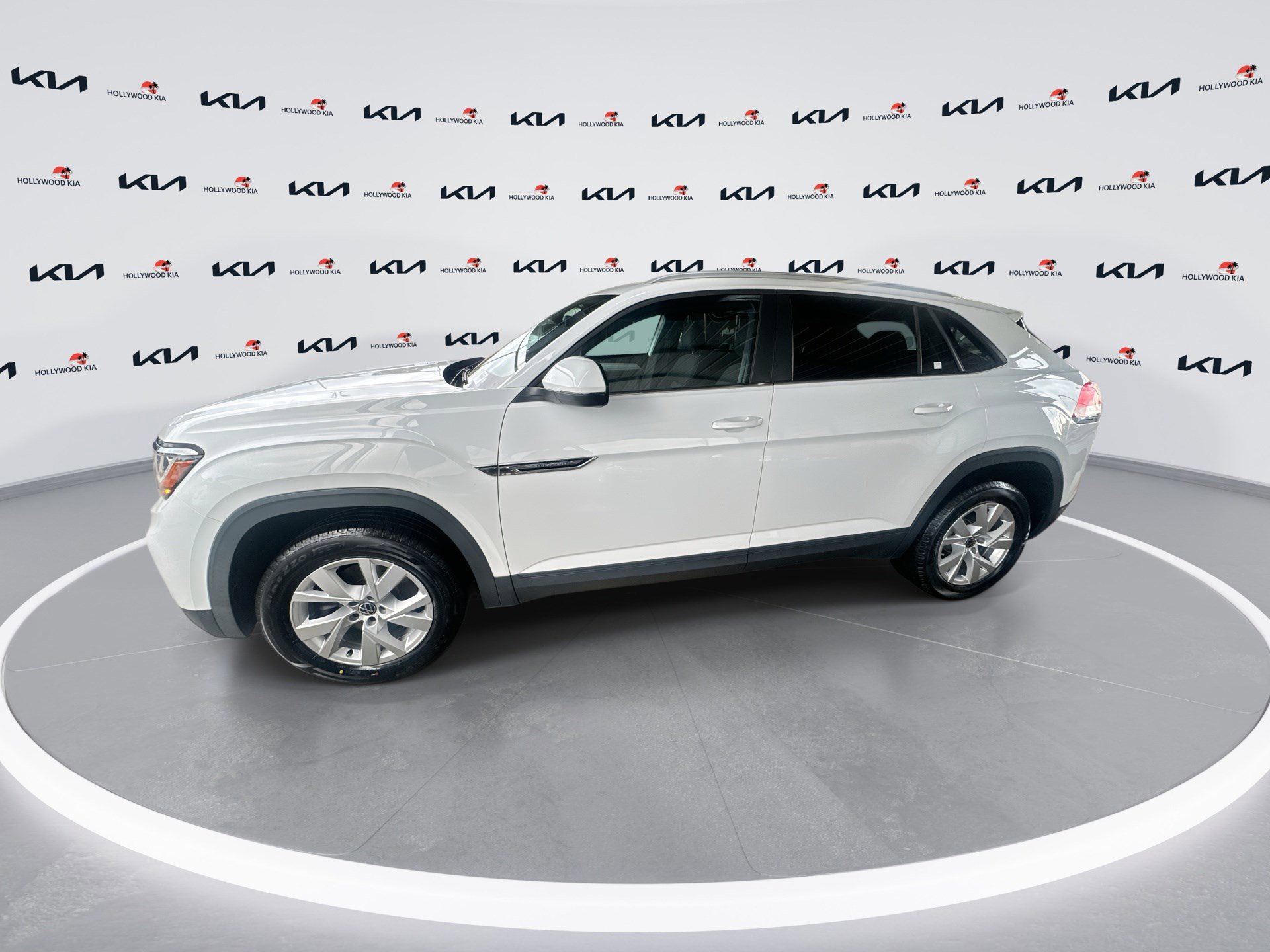 Used 2021 Volkswagen Atlas Cross Sport S image 4