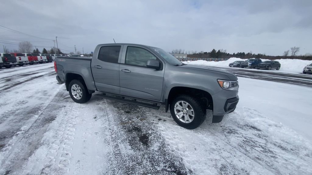 Used 2022 Chevrolet Colorado LT w/ Luxury Package image 2