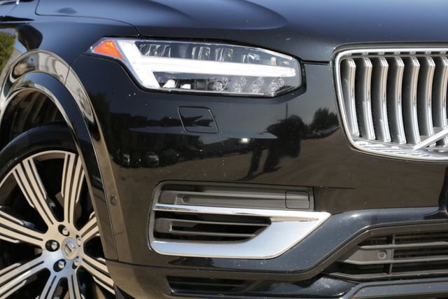 Used 2024 Volvo XC90 T8 Ultimate w/ Lounge Package image 3