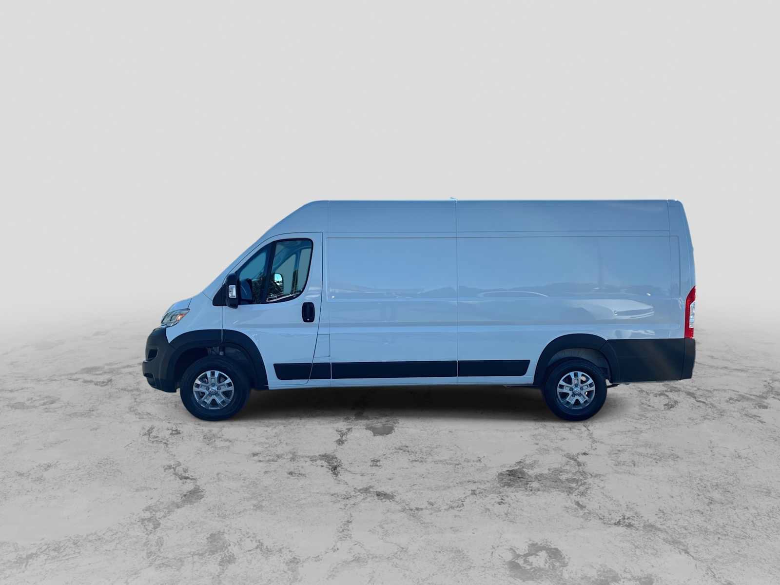 Used 2024 RAM ProMaster 3500 w/ Quick Order Package 22G SLT FWD image 5