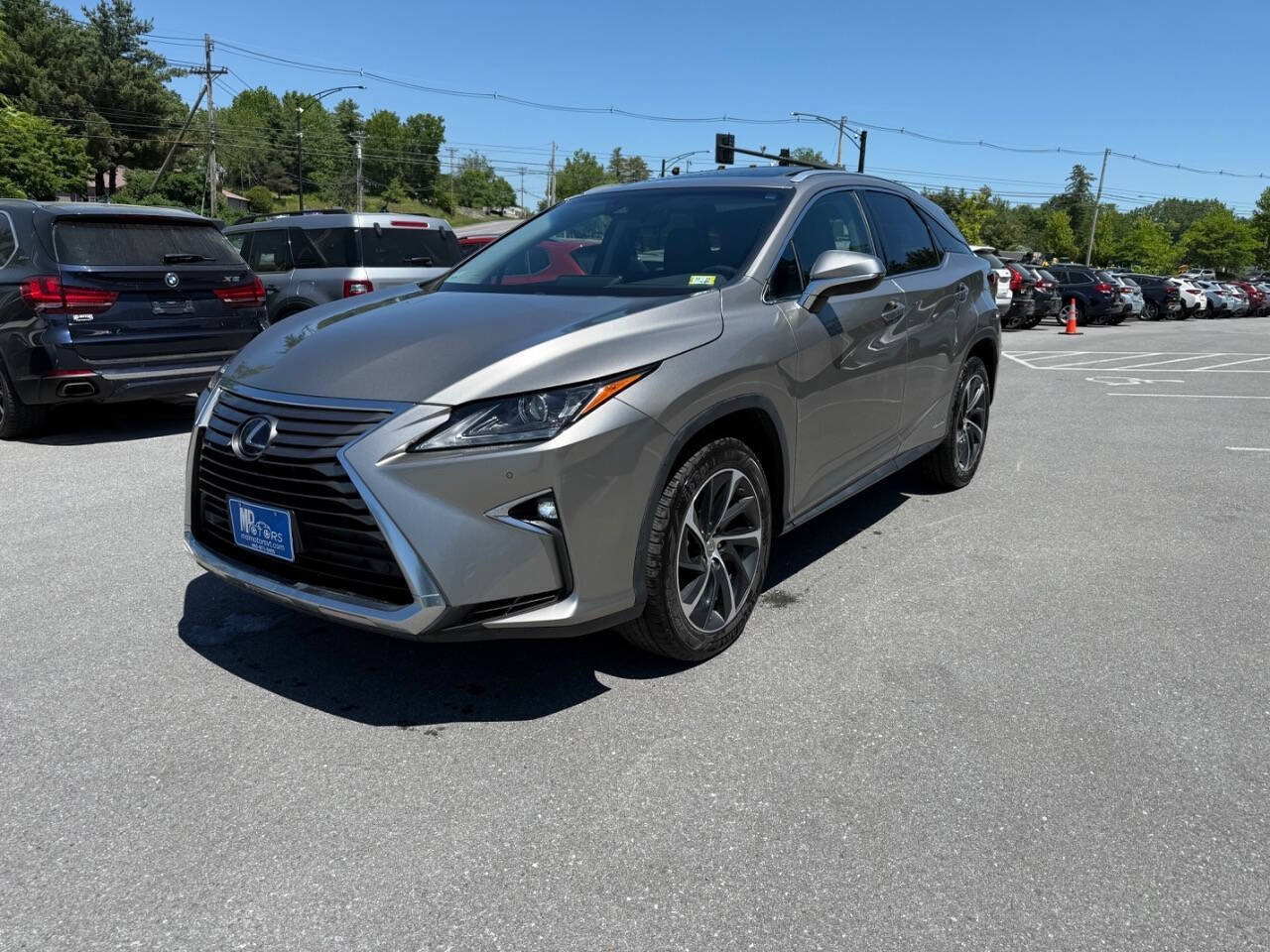 Used 2017 Lexus RX 450h AWD w/ Luxury Package image 2