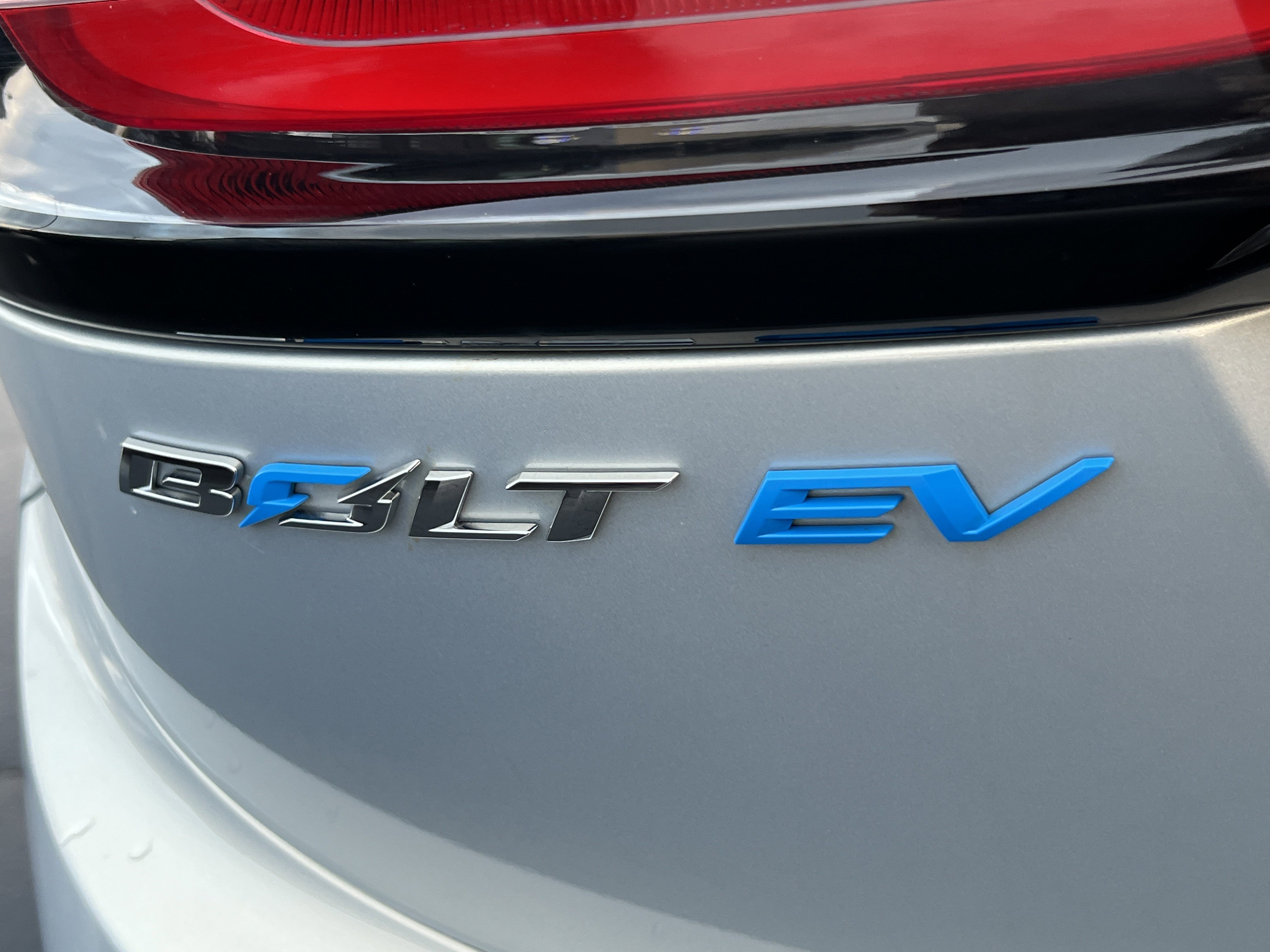 Used 2023 Chevrolet Bolt LT w/ Driver Confidence Package image 9