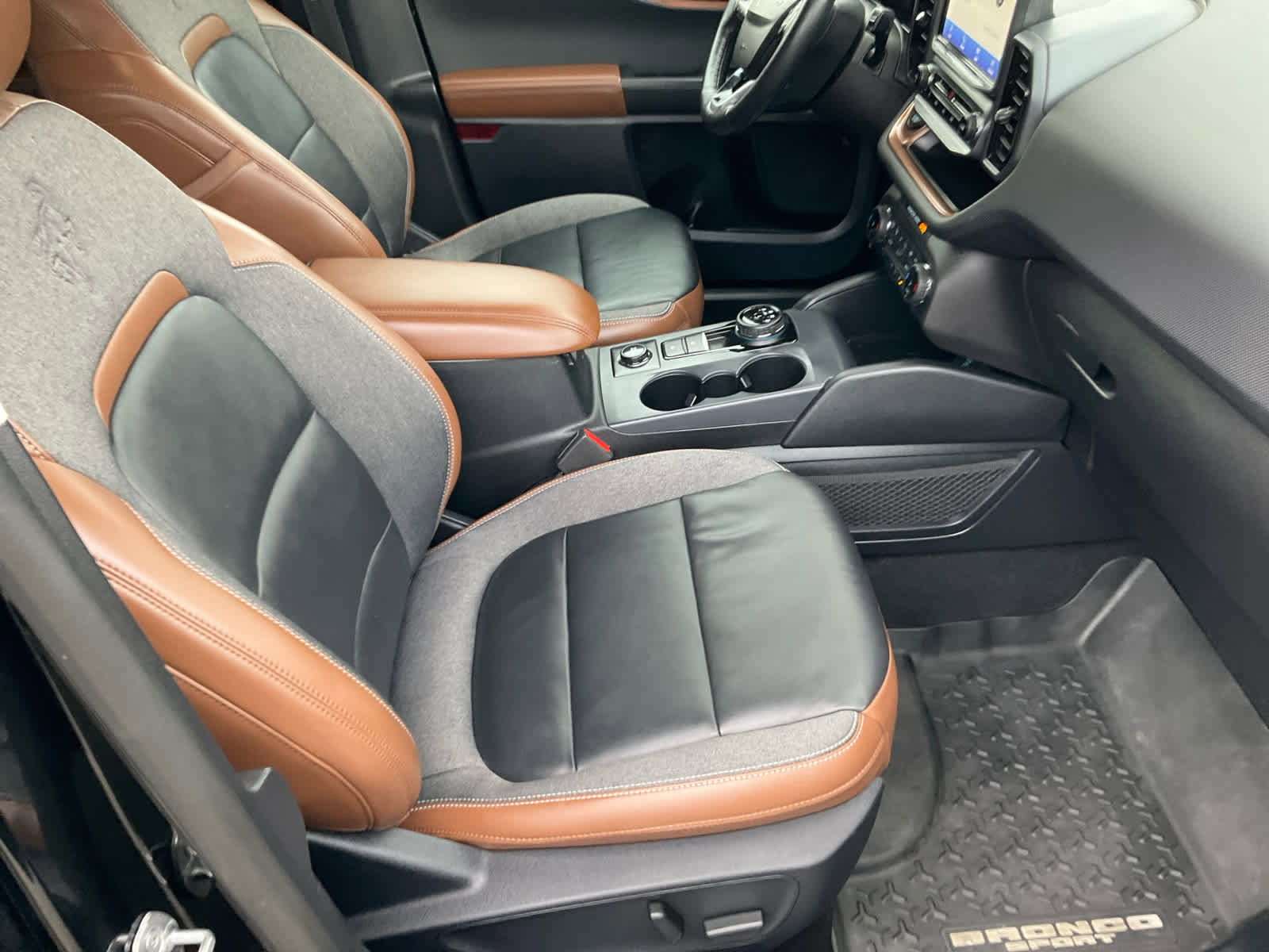 Certified 2022 Ford Bronco Sport Outer Banks w/ Tech Package image 12