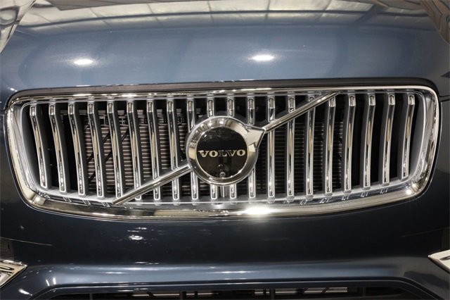 Used 2025 Volvo XC90 B6 Plus w/ Protection Package Premier image 40