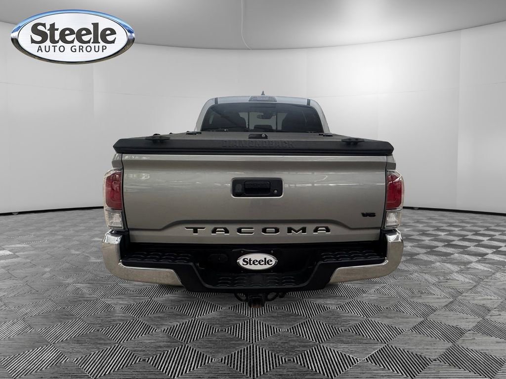 Used 2020 Toyota Tacoma TRD Off-Road image 4