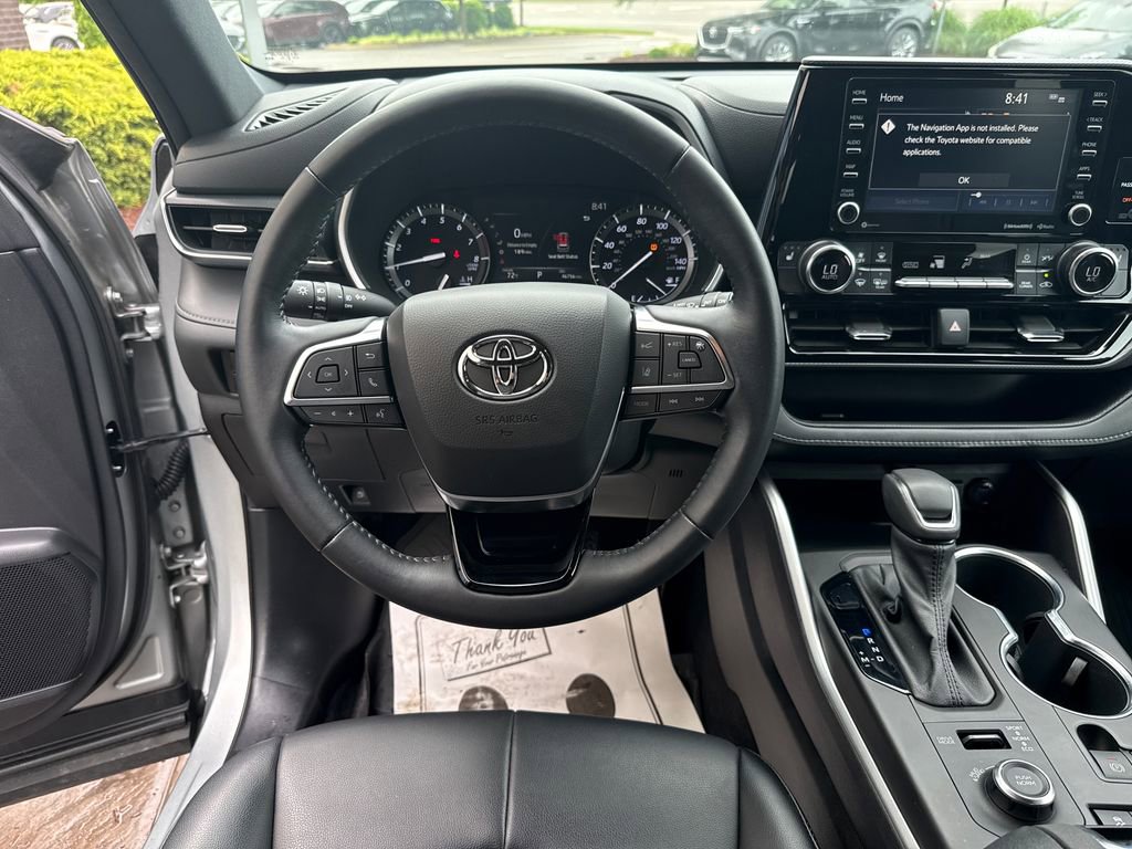 Used 2021 Toyota Highlander XSE AWD/4WD image 26