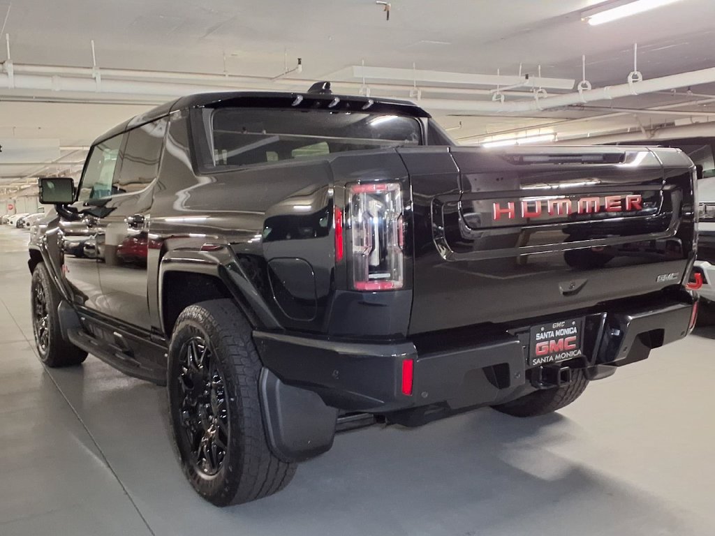 New 2026 GMC Hummer EV 4x4 Crew Cab w/ LPO, Illumination Package image 9
