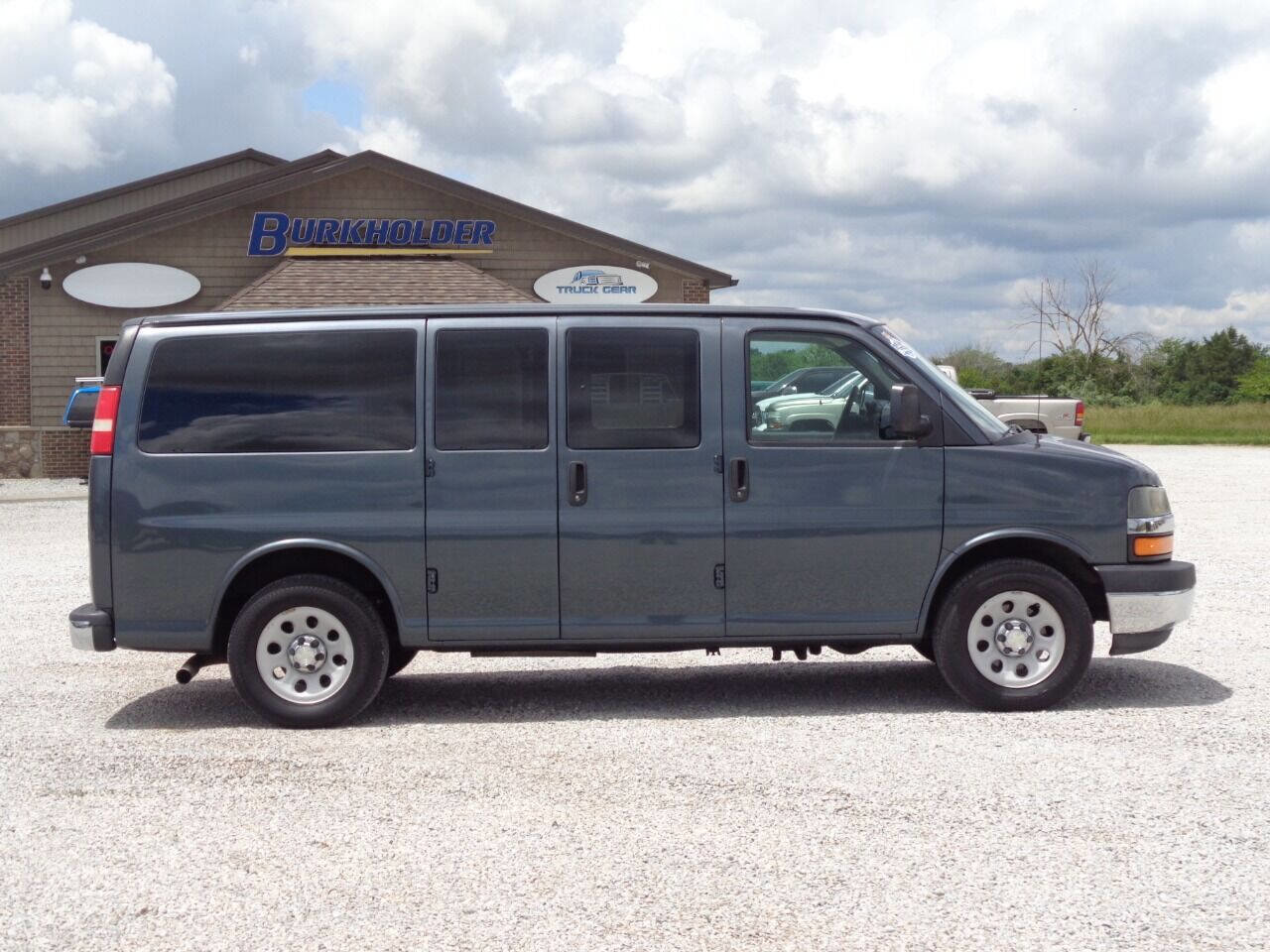 Used 2014 Chevrolet Express 1500 LT w/ LT Preferred Equipment Group image 8