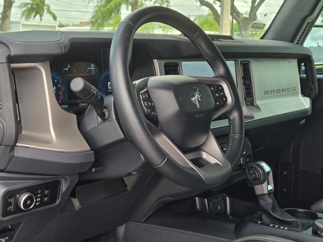 Used 2025 Ford Bronco Outer Banks image 10