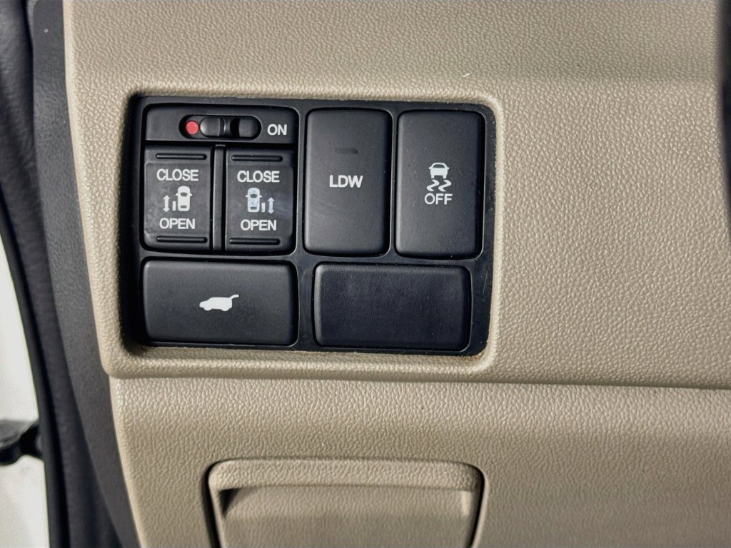 Used 2015 Honda Odyssey EX-L image 11