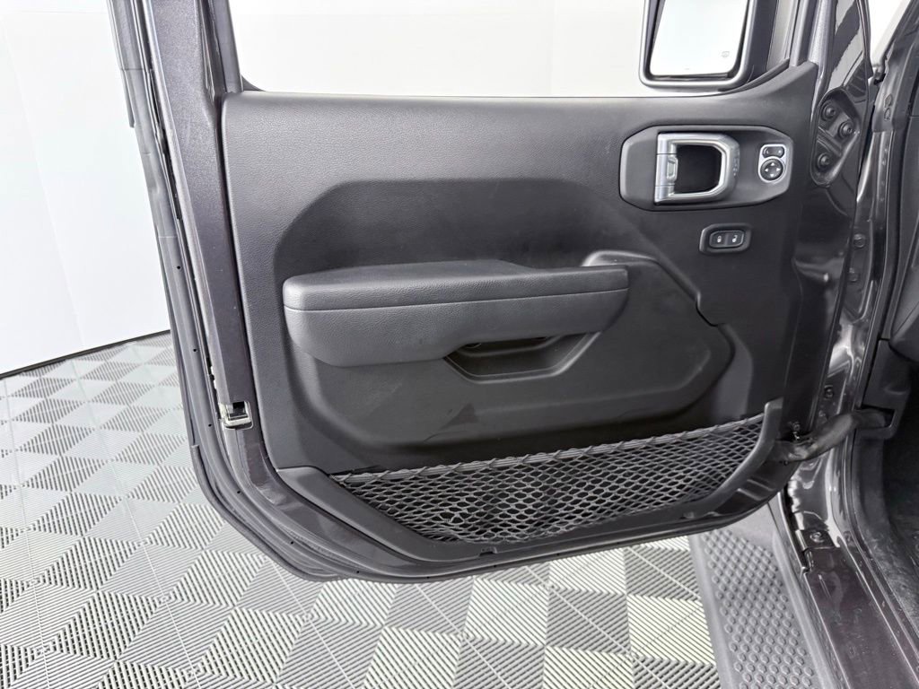 Used 2024 Jeep Wrangler Sport S image 9
