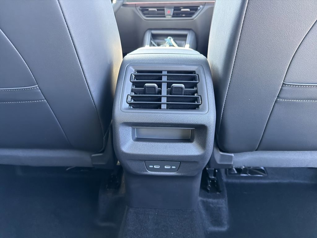 New 2026 Volkswagen Tiguan SE R-Line image 23