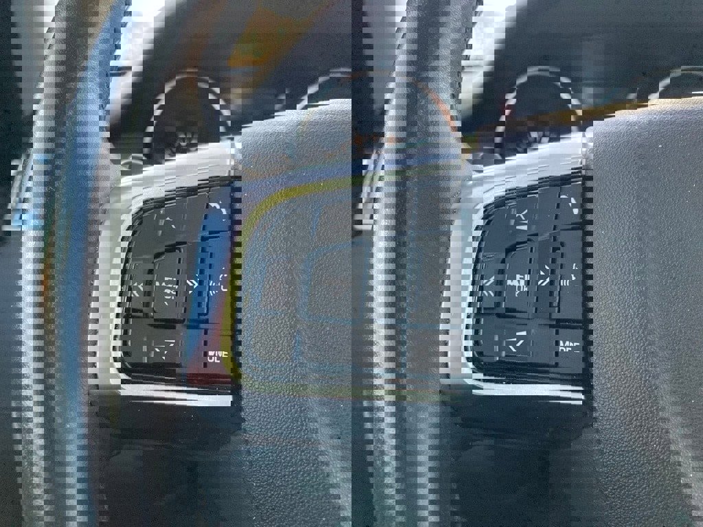 Used 2018 Land Rover Discovery Sport HSE image 16