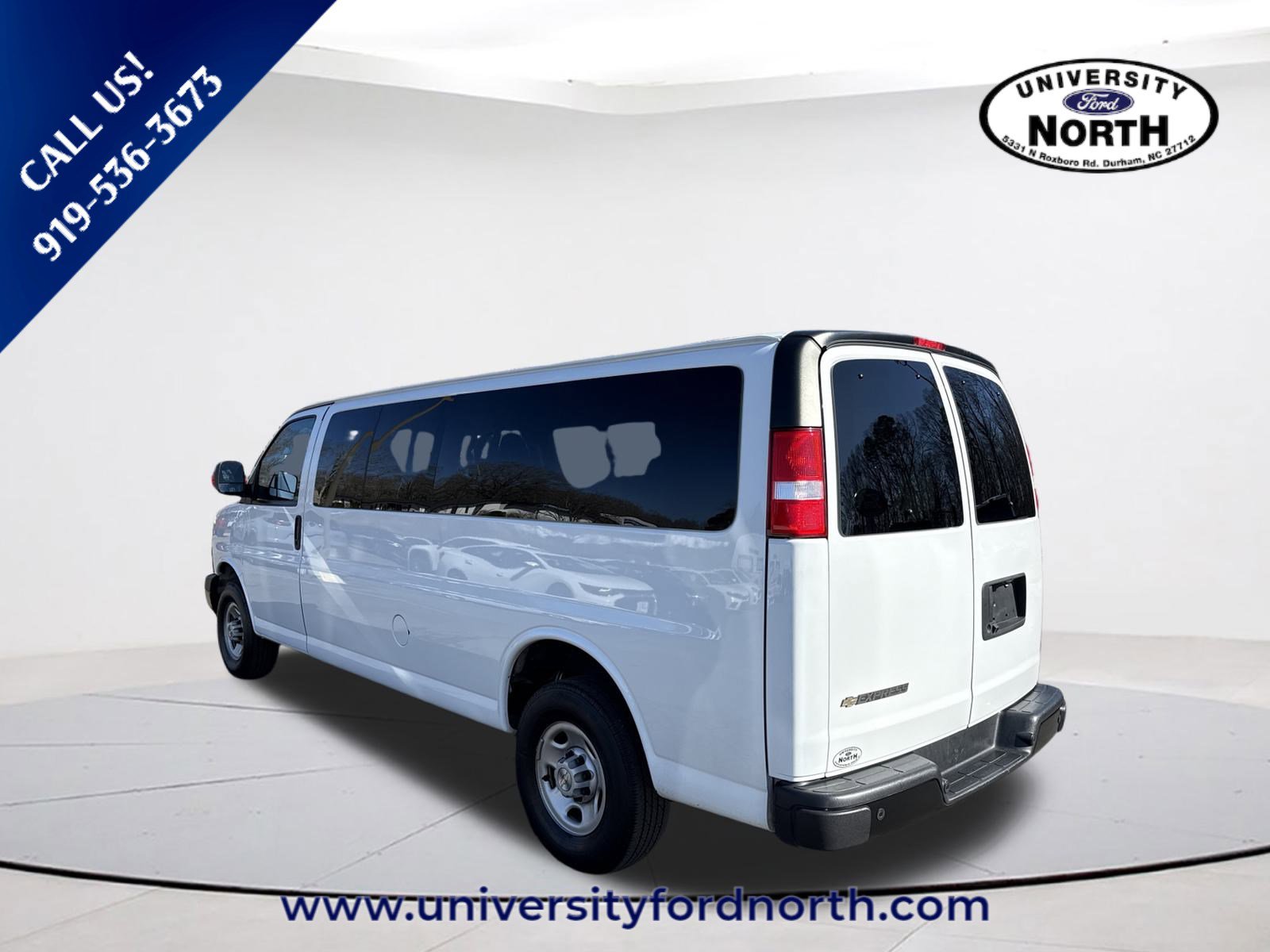 Used 2023 Chevrolet Express 3500 LS image 5