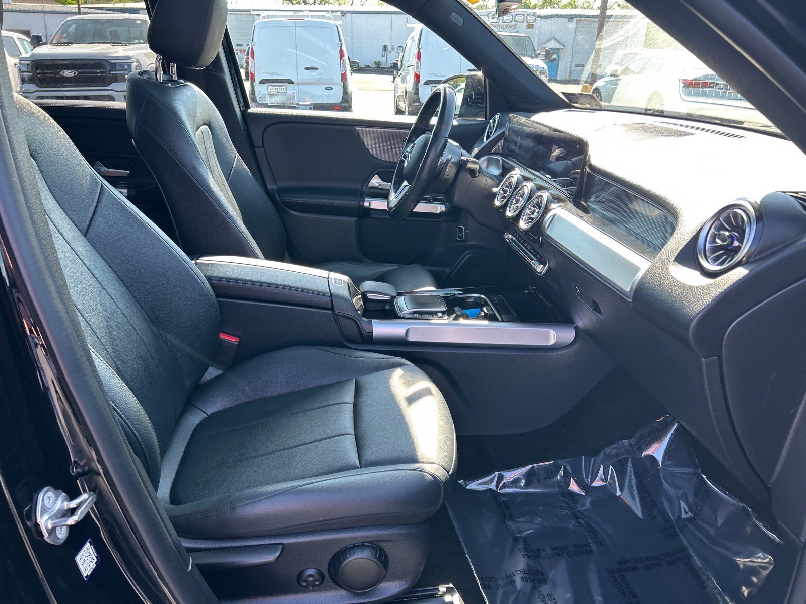 Used 2022 Mercedes-Benz GLB 250 4MATIC image 18