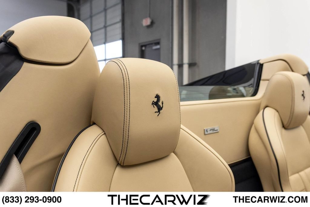 Used 2015 Ferrari 458 Spider RWD image 91