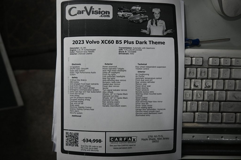 Used 2023 Volvo XC60 B5 Plus image 8