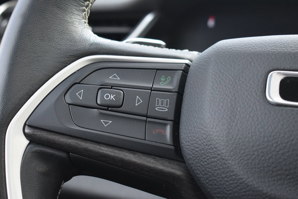 Used 2022 Jeep Grand Cherokee L Limited image 16