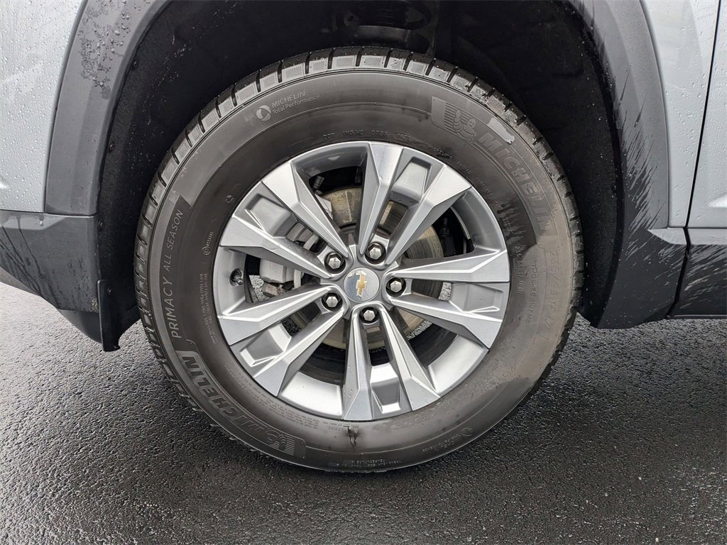 Used 2025 Chevrolet Equinox LT image 11