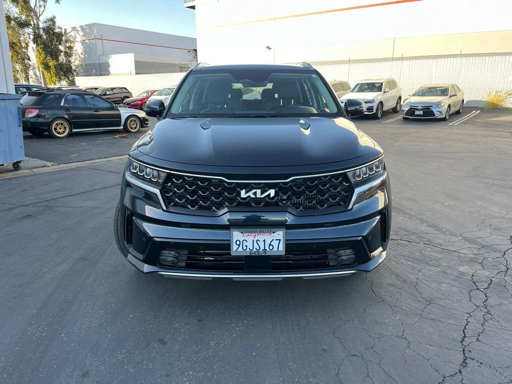 Used 2023 Kia Sorento EX w/ Panoramic Sunroof Package image 2