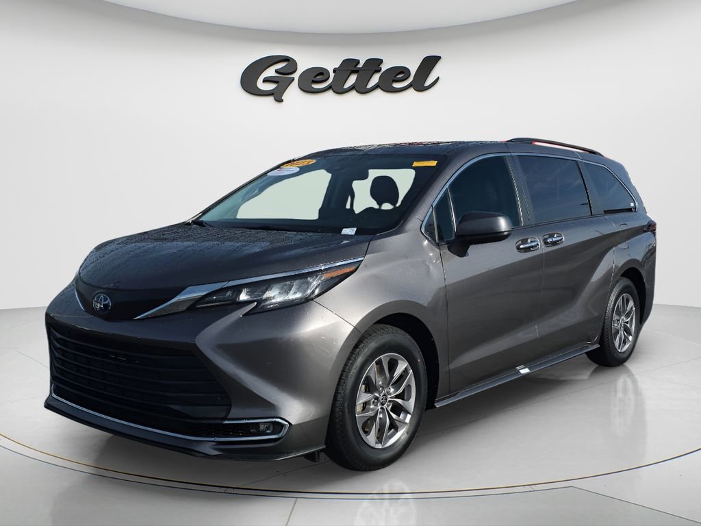 Used 2023 Toyota Sienna XLE