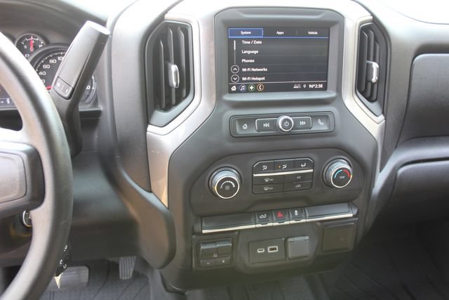 Used 2021 Chevrolet Silverado 1500 Custom AWD/4WD image 23