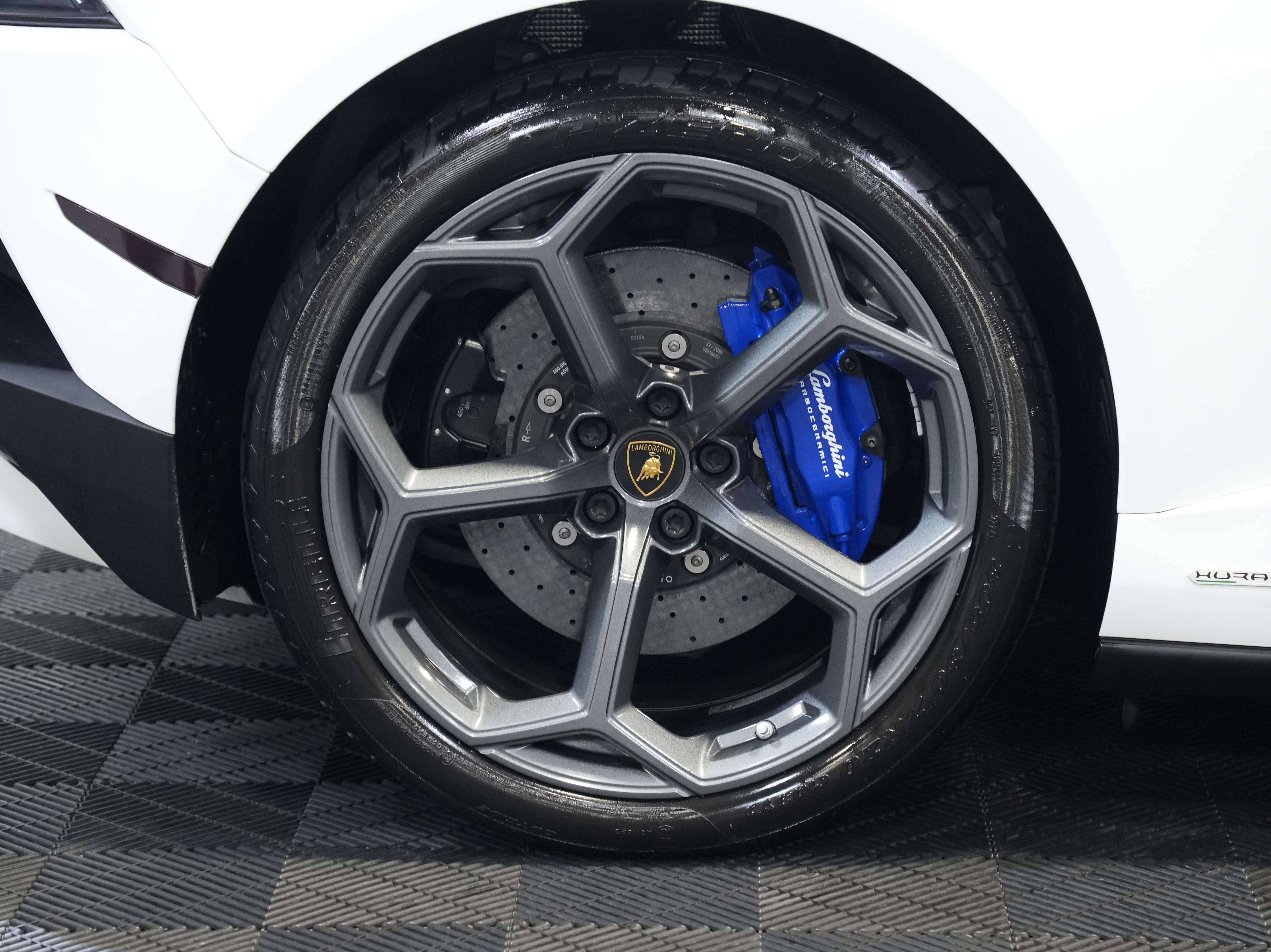 Used 2020 Lamborghini Huracan EVO AWD/4WD image 50