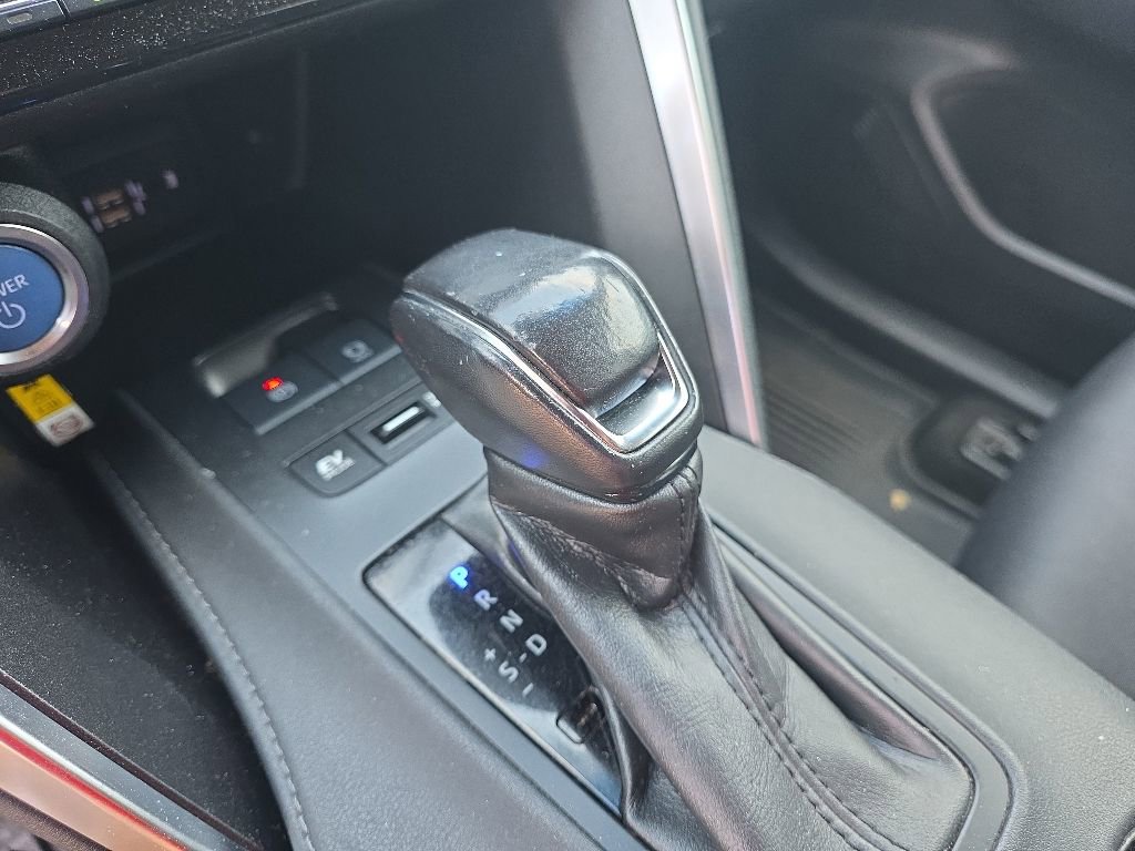 Certified 2021 Toyota Venza LE AWD/4WD image 21