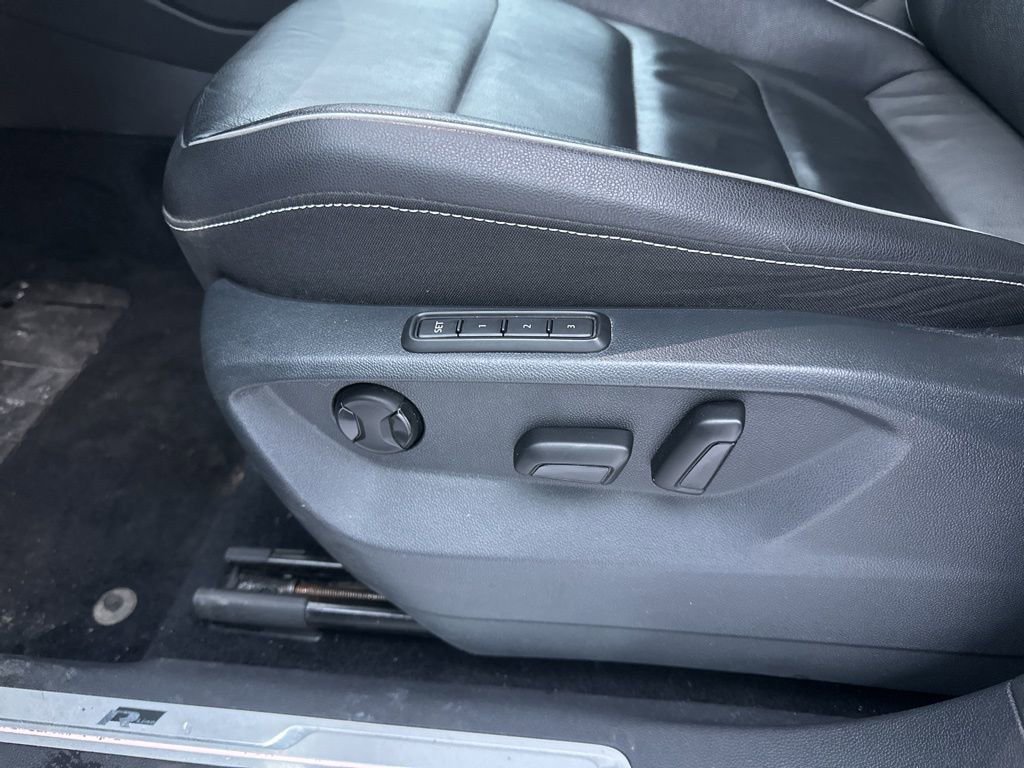 Used 2021 Volkswagen Tiguan SEL Premium R-Line w/ 3rd Row Seat Package image 13